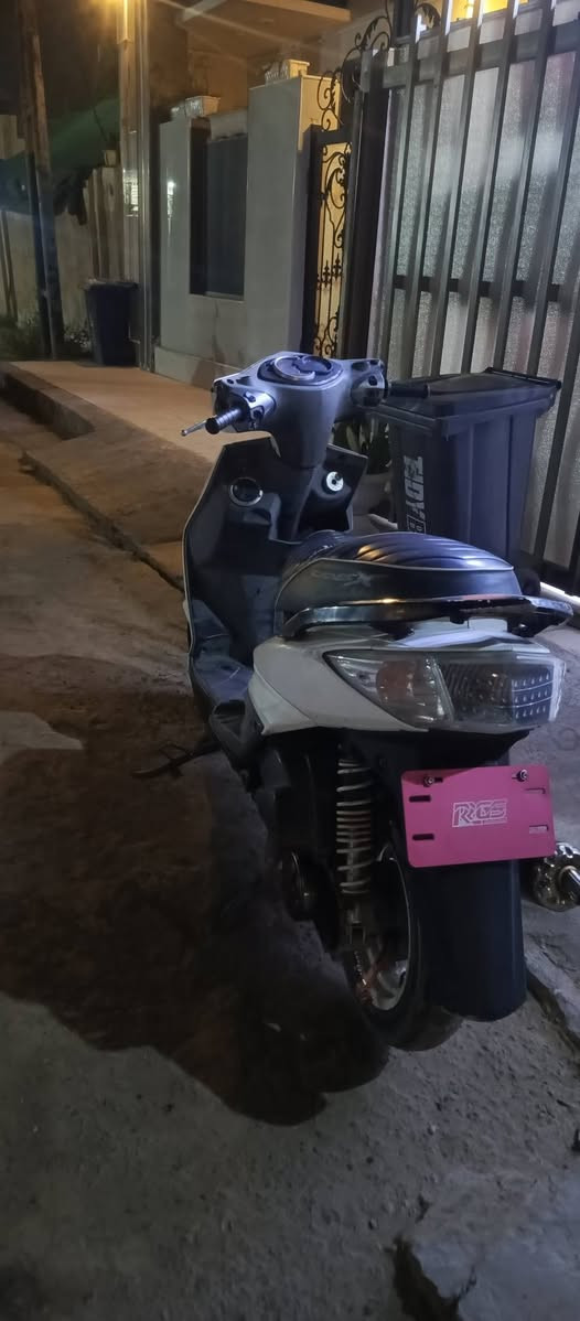 سلام عليكم مرخصت مدير الكروب درجة سكنس فحل رياضي بوشة 58ونص صالنصة رياضي اصلي كور مسح يشغل حتى 63 ويالة بيض دبلات خلفي بيض كلجات رياضي كشن رياضي عالي قاعدة رقم رياضي قبق فلاوين رياضي فقط الكفرات يرادلهن ترتيب السعر ب750 مكاني بغداد البياع قرب تقاطع درويش شباب الدراجة مفتوحة الرقم ***********
