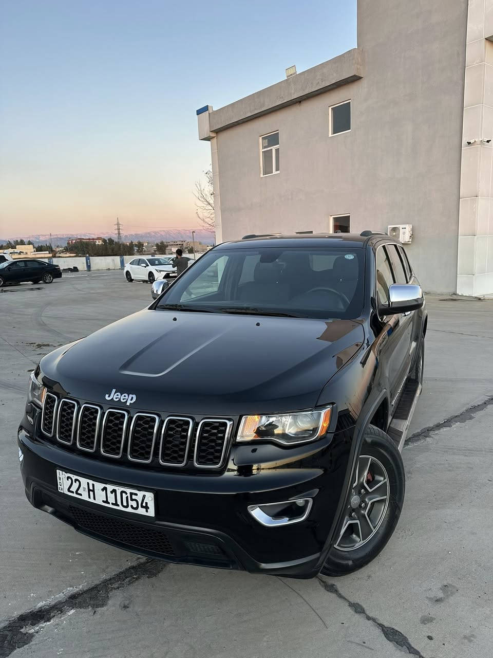 بسم الله ماشاءالله
جيب لاريدو گراند شيروكي2017
سياره لوك جديد مال بيت 
لون اسود 
تشعيل عن بعد
دبل سويج 
بصمة
تخم تايرات جديد
لايت عالي وناصي زينو
كيج الكتروني سكان شيفت كوشن كهربايي كوشن جلد احمر اسود حساس خلفي توقف تلقائي دفع روباعي 4/4
دبل اكسل كاميرة خلفي شاشة متوسط ماشية135الف ابواب بصمة 
المحرك والگيرمكفولة لووك جديد على وضع شريكة
سياره داخله كلين صار حادث بالعراق باب نفرصبغ بدون دواخل بدون ايرباك حتى دعاميات بيلادي سياره مال بيت نفس شريكه بدون تعديل وشخط حتى برغي مامفتوح سياره احلا من صوره ماكو هاي جمال بالعراق 2017
رقم تلفون ***********
