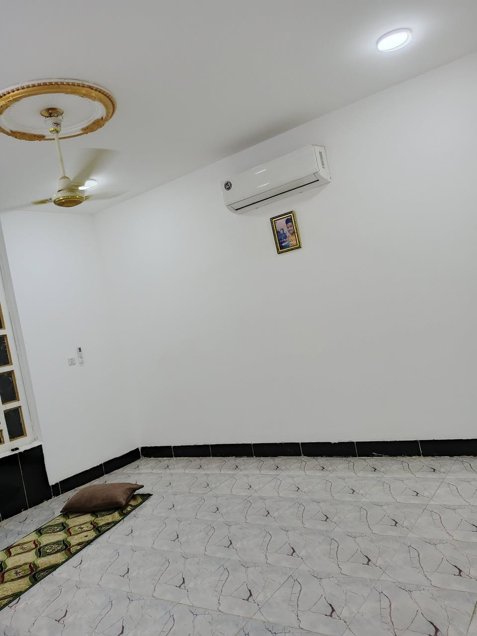 بيت يجار  في الصوفيه ***********
