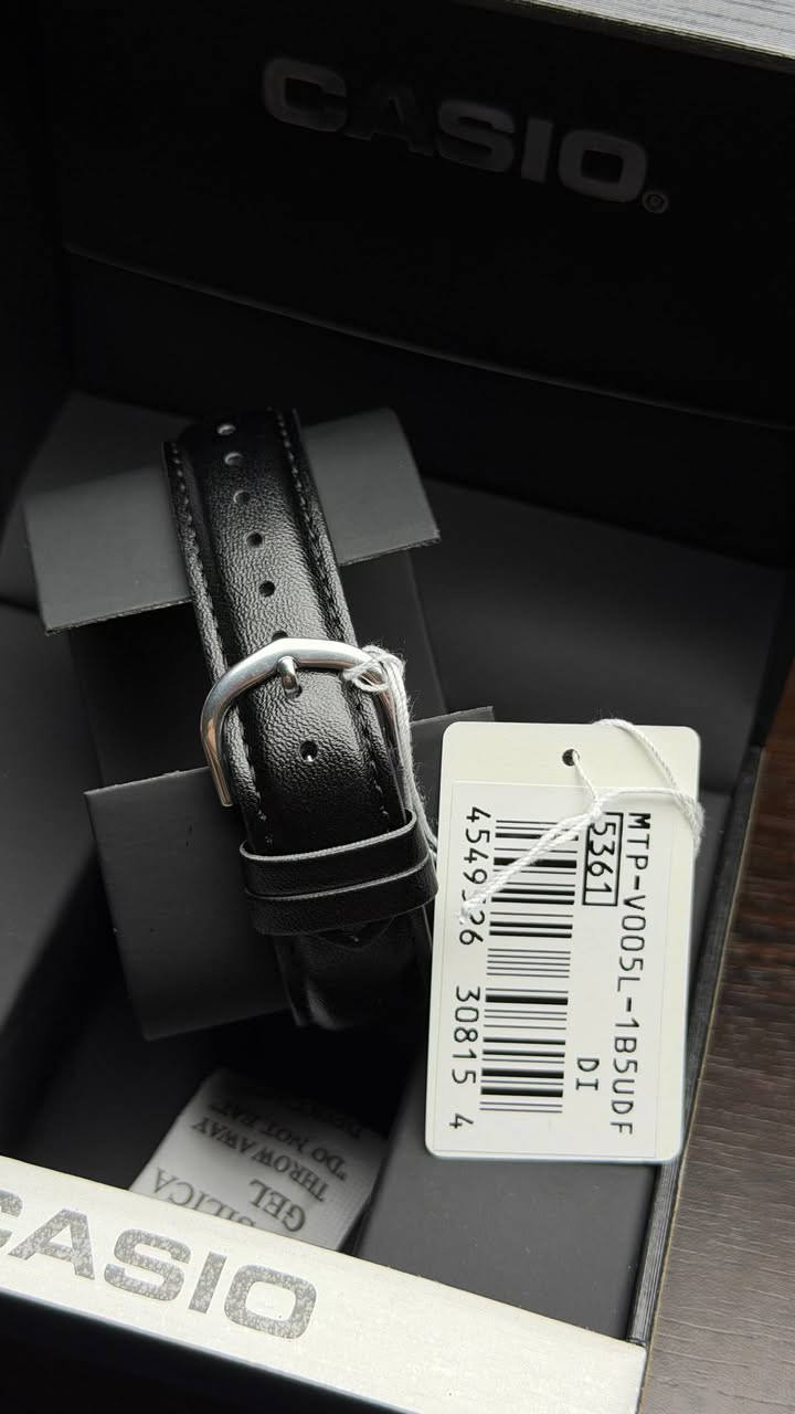 CASIO اصلي وكالة 
غير مستخدمة كاملة المرفقات 
رقم الموديل MTP-V0D5L-1B

35 الف على اول تم

JyqgSKddvzocEnxEds


**إذا كنت صاحب هذا الإعلان وتريد حذفه لأي سبب، رجاءا أرسل رسالة إلى الدعم الفني**
