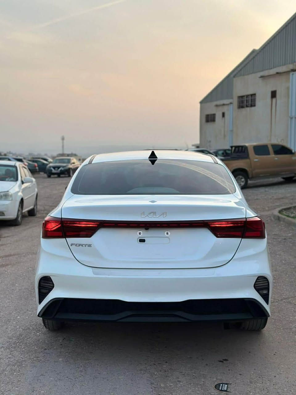 >

كيا فورتي

2023موديل

خمس قتع ونص صبغ 

نص مواصفات 

سعر 112 

مكان سياره اربيل

سيار شرت ترقيم شيمالي 

اربيل. دهوك. سليماني. هه له بجه

واتساب*********** اكر, نينوى
