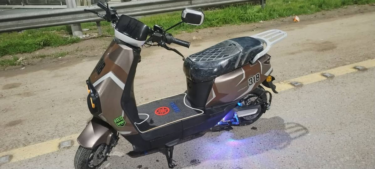 للبيع فقط
مطور شحن 318 ABR حديث 

لايت زينون عالي ناصي 

سرعه حقيقي من 60 الى 75

شحنه وحده تمشيك 45 كيلو

نظام رجوع R

بطاريات  6 دبل

ملف 2000

مانع انزلاق 

حساس بريك 

لون مرغوب 

تشغيل عن بعد 

تشغيل  دبل إشاره 

مواصفاته معروفه 

سعر 575 وبي مجال 

عنوان موصل 
***********بي واتساب 
او خاص 
بي هاي التريشه ماموجوده مطخوخ
