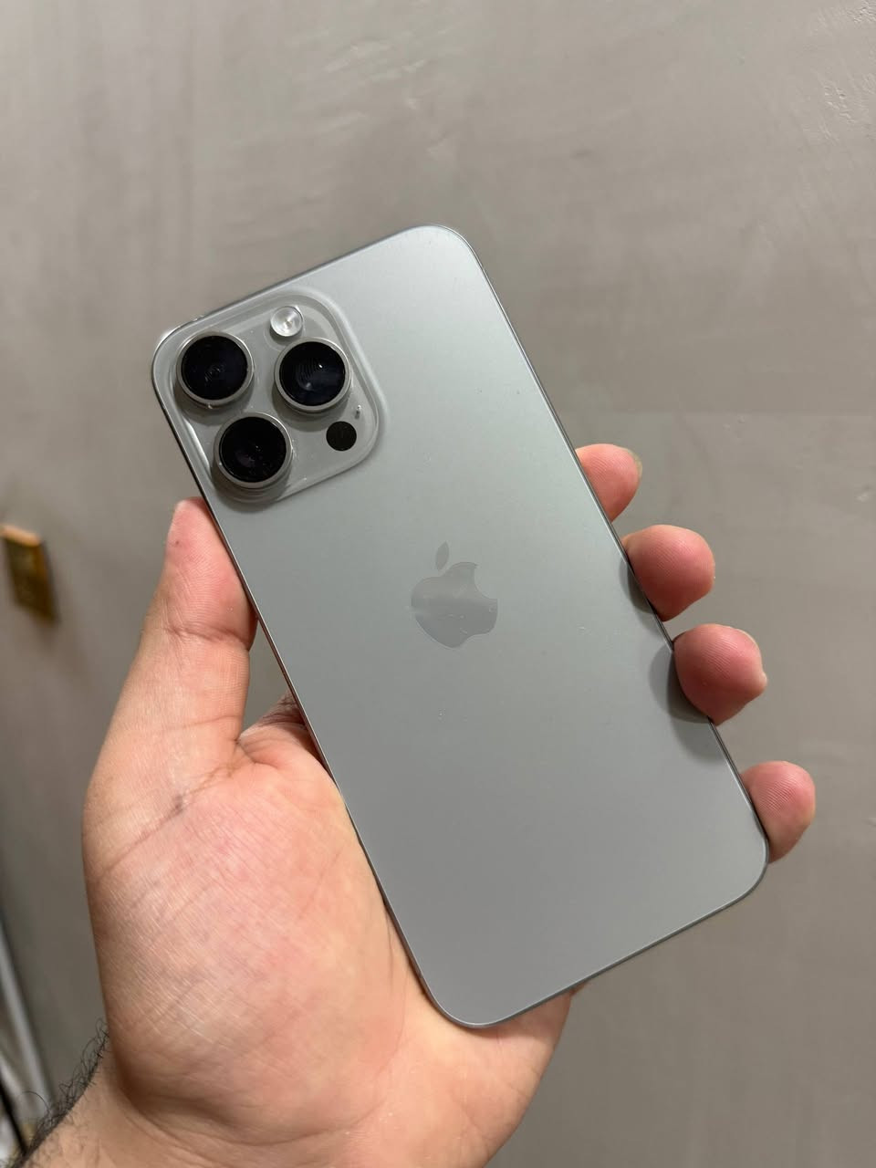 iPhone 15 pro max
ايفون 15 برو ماكس 

ذاكره (256)

البطارية ( 88) 

لون بتابتنيوم 

جهاز بلادي ومامفتوح وافحص كدامك وجهاز مال البيت شخطه مابي واذا لكيت مشخوط فلوس ترجع الك وبيك خير وتدلل 

السعر الجهاز ( مليون و 85 الف وبي مجال )

مكاني كربلاء


**إذا كنت صاحب هذا الإعلان وتريد حذفه لأي سبب، رجاءا أرسل رسالة إلى الدعم الفني**