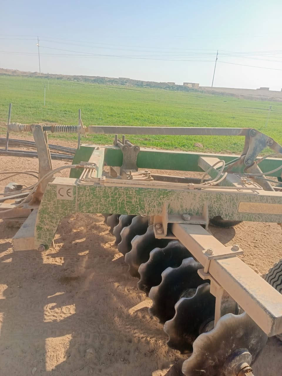 دسك. للبيع. حجمه. 24.المكان.الانبار.***********
