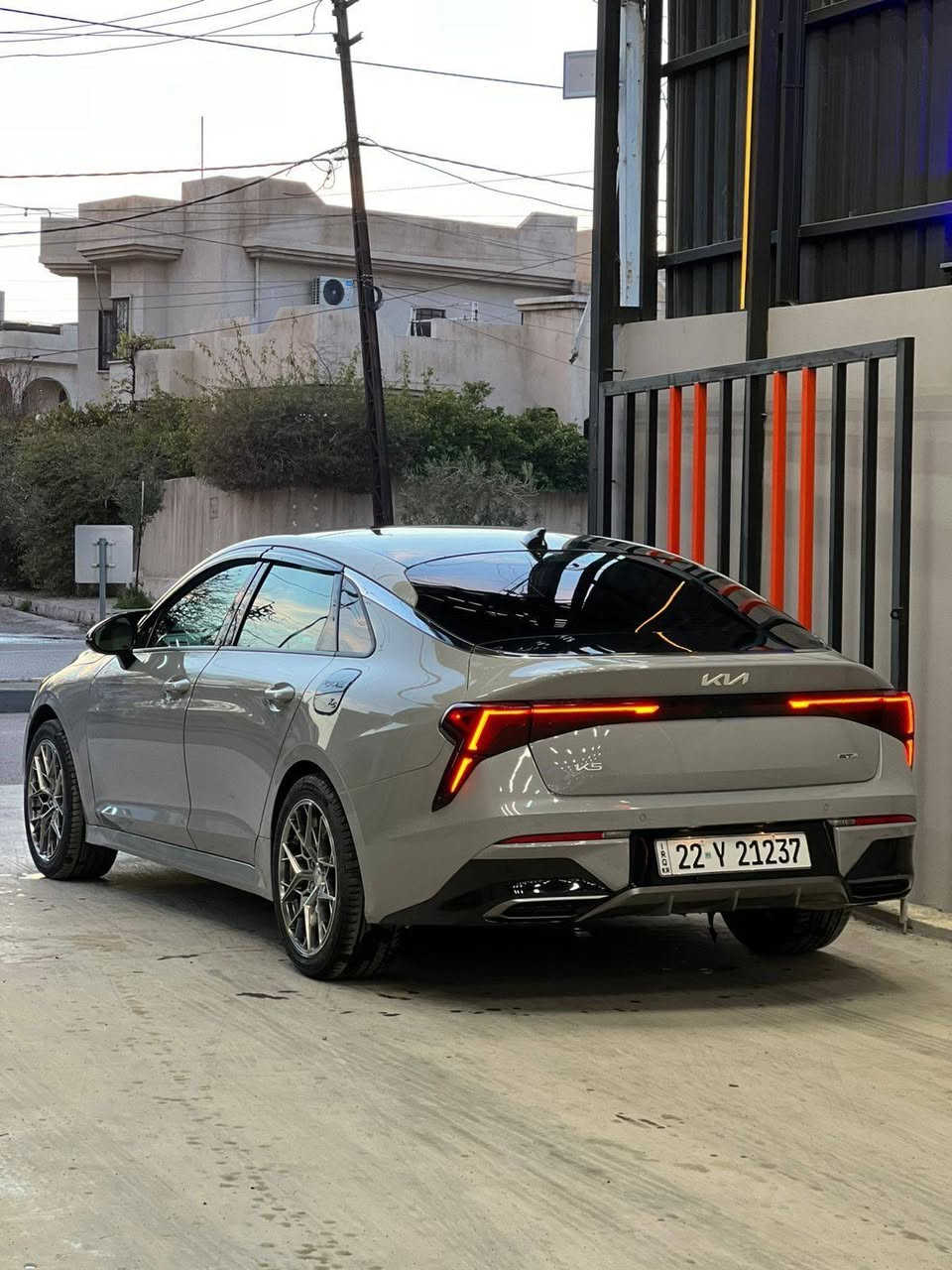 سلام عليكم K52025 GT-Line
مواصفات 

تدفئة المقاعد 

سقف بانورامي 

الكاميرا الخلفية 

مثبت السرعة 

مسند الذراء 

فتحة السقف 

لمصابيح الأمامية ليد 

شاشة 

لوحة قيادة رقمية 

ABS 

أبل كاربلدي ندرويد أوتو 

التشغيل عن بعد 

فرامل الوقوف الإلكتروني 

شاحن لاسلكي 

مثبت السرعة التكيفي 

حساسات ضغط الإطارات 

وضع القيادة الضوء العالي التلقائي 

قفل الأمان للأطفال 

رادارات جانبيه و امأميه

مراوس بجارجر أو بيع
مكان السيارا موصل
***********
230بيها مجال
