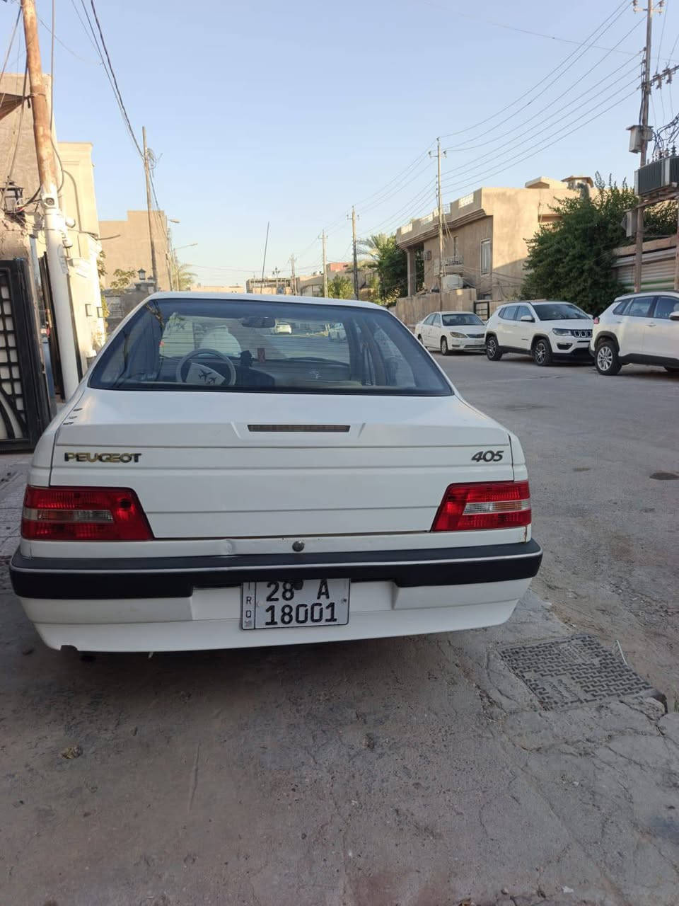 السلام عليكم
بيجو لميس405 
موديل 2013 سنويه 2030 
باسمي شرط التحويل
مكينه كير تبريد كفاله
صدر امامي خلفي جديد
تايرات جدد
السياره مصروف عليها
مابيها اي صبغ حادثها فقط جاملغ خلفي صفحه السايق مرجع بارد
السعر 44 $ وبيها مجال بسيط
بغداد الدوره شارع ستين 
***********

