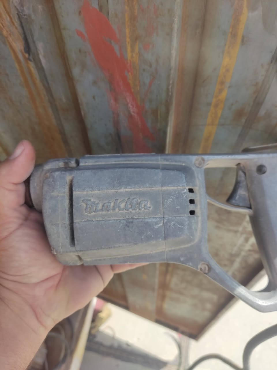 السلام عليكم 
دريل ماكيتا اصلي مستخدم
نضيف حجم صغير
يشتغل جهه وحده من البلاد
السعر ٨٠ الف
توصيل بغداد فقط


**إذا كنت صاحب هذا الإعلان وتريد حذفه لأي سبب، رجاءا أرسل رسالة إلى الدعم الفني**