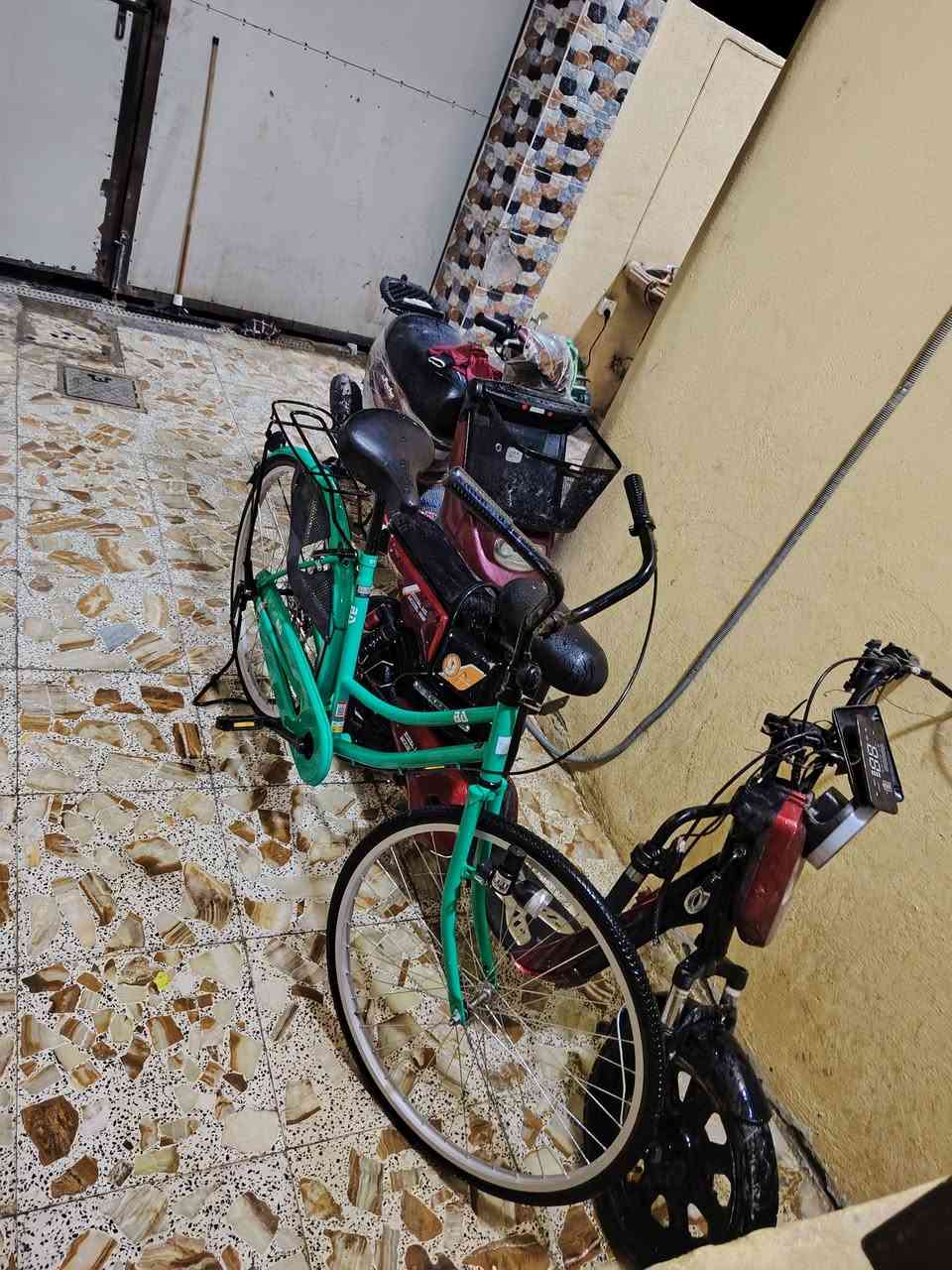 السلام عليكم الحلال للبيع موديل 22 والنعناع 200 وبي مجال والشعنها من البيع شحن 300 وبمجال موديل  اللي يريد والشراي يتصل على هذا الرقم*********** العنوان كربلاء طويريج
