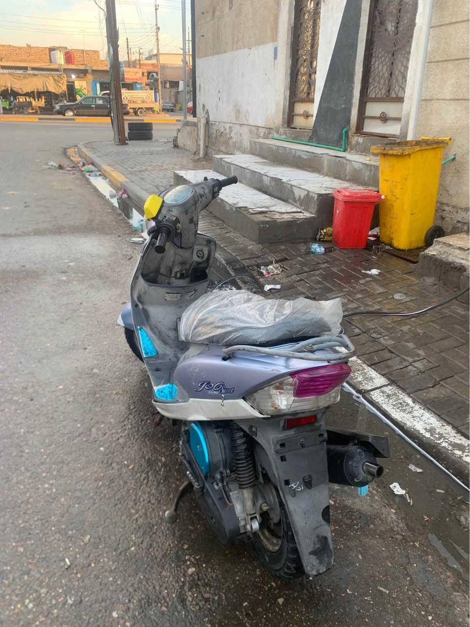 دراجه قجمه للبيع دراجه ما مفتوحه ع وضع البلاد كلشي شغال بيهه تجي بس تشغل وتطلع دراجه نضيفه سعرهه800وبيهه مجال حك جيه *********** البصرة, العراق
