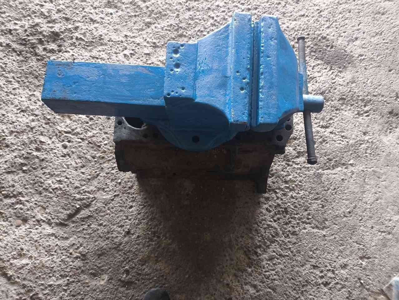 ممكنه حجم كبير للبيع الشراي يخابرني ***********
