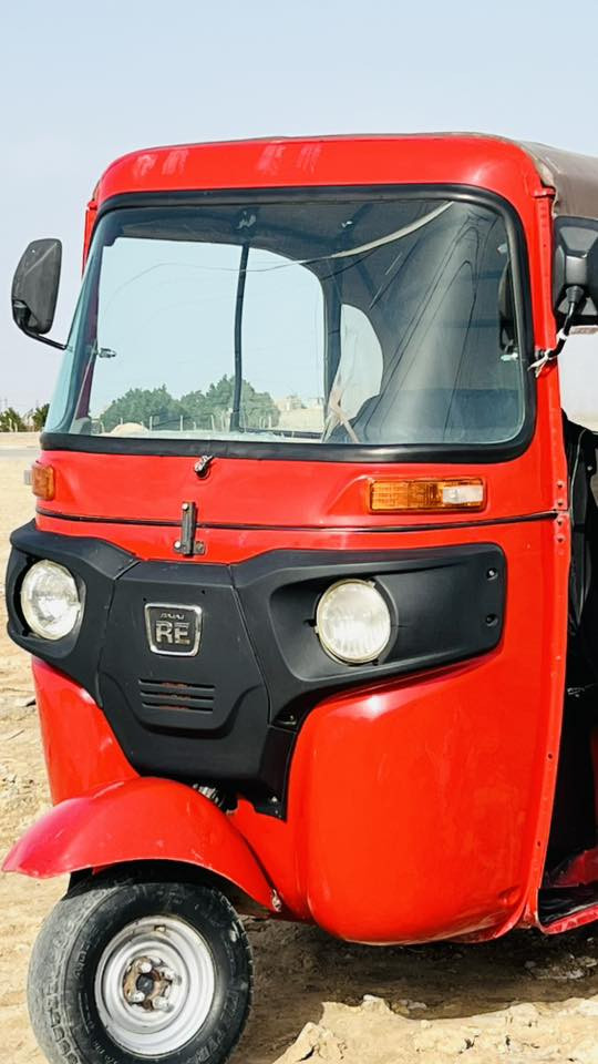 السلام عليكم تكتك للبيع موديل 22شهر 8مفتوحه بستم ومعمره وبيها ضربات مثل ماموضح بالصوره ***********
