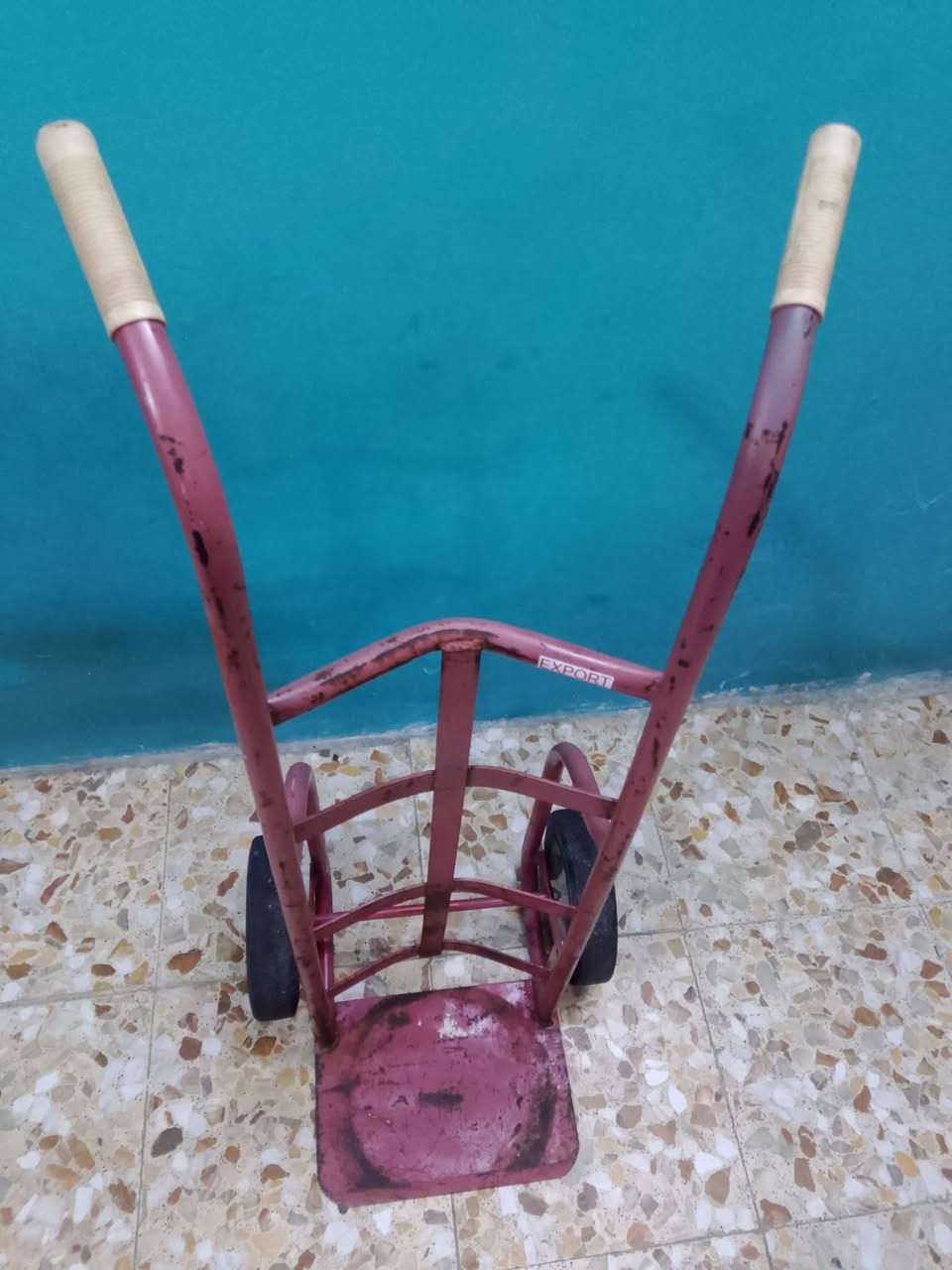 سلام عليكم
 للبيع
 عربانه مال مخازن ياباني تايرات ربل 
تحمل وزن250 كيلو 
سعر 75 الف
مكاني بغداد


**إذا كنت صاحب هذا الإعلان وتريد حذفه لأي سبب، رجاءا أرسل رسالة إلى الدعم الفني**