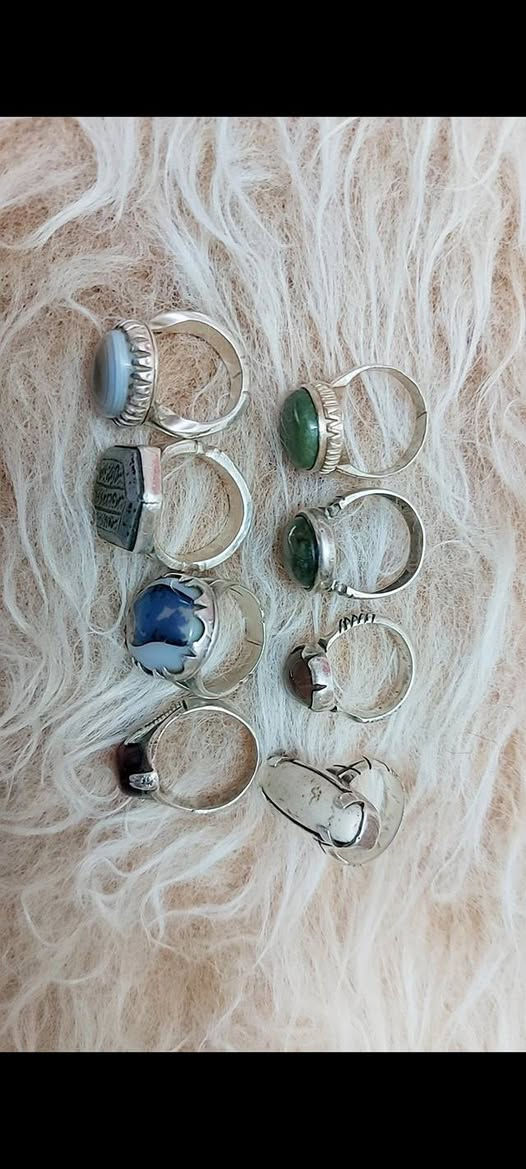 للبيع محابس فضة عراقية 925 شلع العدد 8 قطع الشراي الي على باب الله يستفاد بيهن يراسلني خاص ويتدلل


**إذا كنت صاحب هذا الإعلان وتريد حذفه لأي سبب، رجاءا أرسل رسالة إلى الدعم الفني**