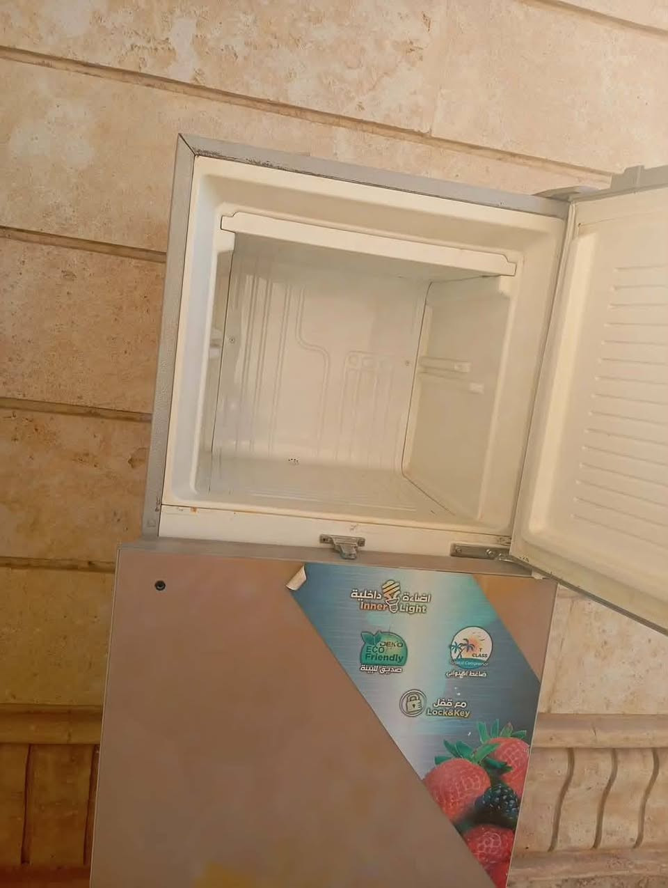 📢 للبيع ثلاجة بحالة ممتازة
ثلاجة ماركة ( Deco ) 🧊نظيفة وتشتغل بكفاءة عالية، التبريد ممتاز وما بيها أي مشاكل. مناسبة للاستخدام المنزلي وجاهزة للاستعمال مباشرة.🌹
كل شي عدنا باسعار مناسبة وتنافسية..
راسلنا ان كنت مهتم ⭐
📱 ***********
تابعوا صفحتنا ليصلكم كل ما هو جديد  🌹
