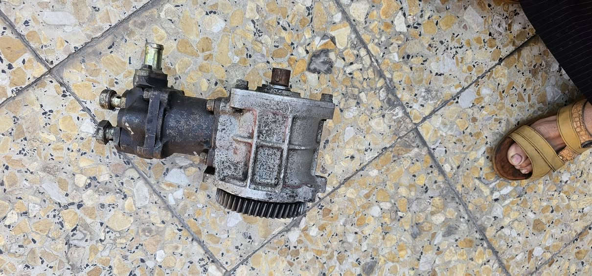 السلام عليكم
تاروسات هواء مال هينو تفصيخ امارات 
سكريتر فول عادي مكان البصره 
***********
