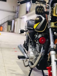 للبيع سافين ٢٠٢٤كبس وضع شركه منفيس اصلي مناقصه شي بنزين ودهن وامشي  رق...