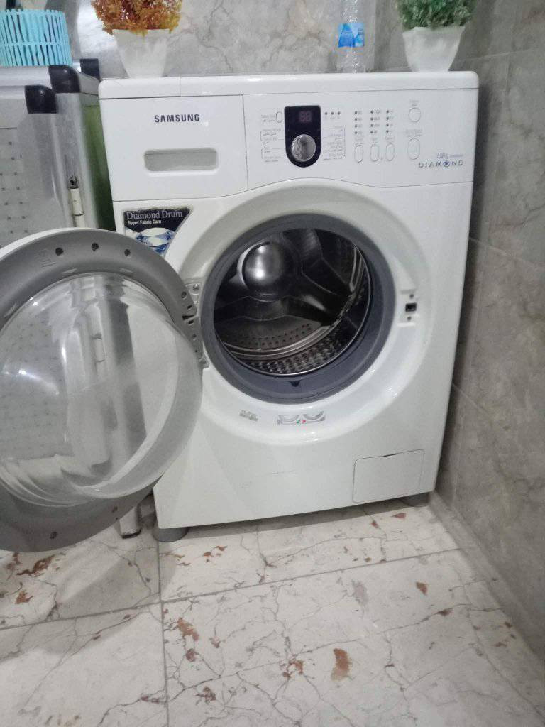 سامسونك حجم 7كيلو
جديده نجف


**إذا كنت صاحب هذا الإعلان وتريد حذفه لأي سبب، رجاءا أرسل رسالة إلى الدعم الفني**