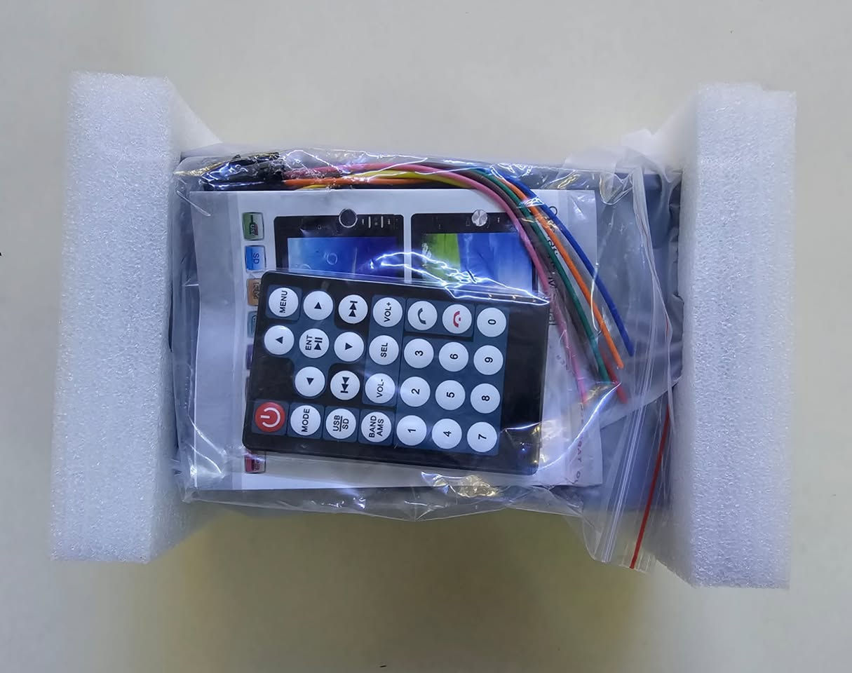 السلام عليكم 

شاشة سياره رقميه 7 بوصه 

السعر 20 الف 

التفاصيل داخل الصور / للتواصل *********** واتس اب توصيل بغداد (5) آلاف محافظات (6) الاف للمزيد زوروا صفحتنا على الفيس بك 

https://www.facebook.com/profile.php?id=61560710157601
