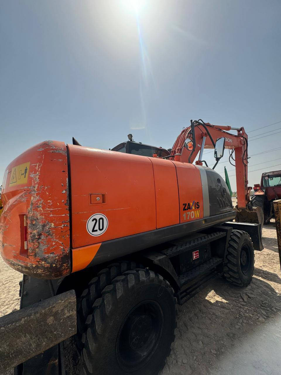 حفاره تاير للبيع 2011 منفيس دخول البصره العنوان بابل الحمزه الغربي ***********
