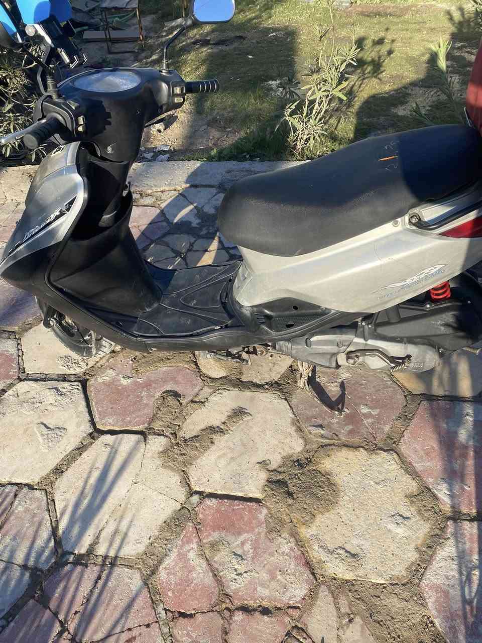 دراجه بريز مكينه خير من ألله شرط المكينه كفاله برغي ما مفتوح بيه خير من ألله العسر 650وبيه مجال 0774387440


**إذا كنت صاحب هذا الإعلان وتريد حذفه لأي سبب، رجاءا أرسل رسالة إلى الدعم الفني**