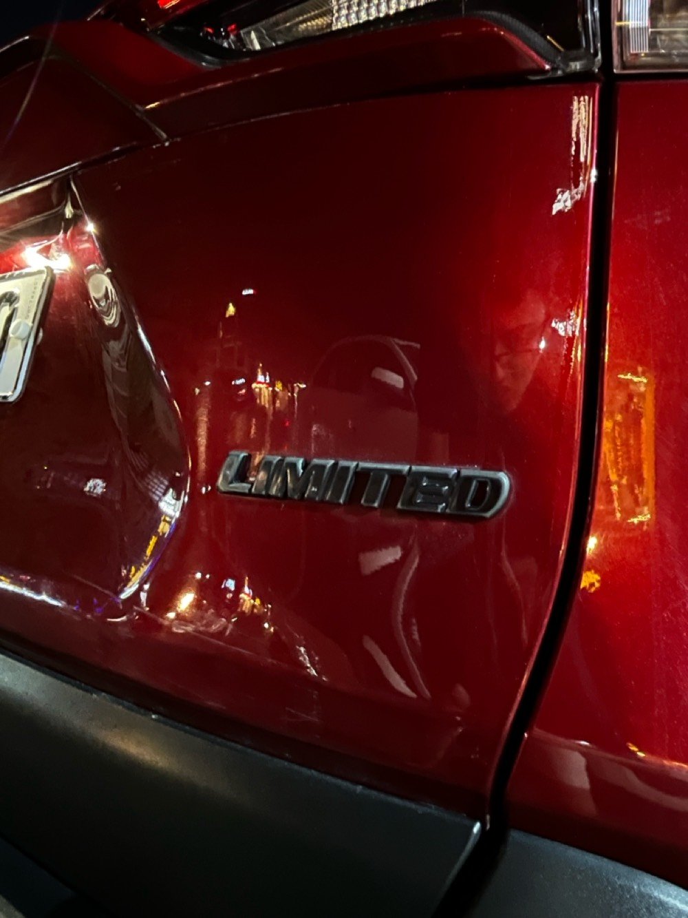 السلام عليكم

𝐓𝐎𝐘𝐎𝐓𝐀 𝐑𝐀𝐕𝟒 2020
🚗راف فور لتمدد🚗
موديل(2020) فول مواصفات
(✈️محرك2500 ✈️ )
عدادات ديجتال
السياره ماشيه 60mi
🥇فول مواصفات اعل فئة بالراف🥇
بانوراما وليس فتحه
لايت زنون بلادي ناصي عالي🥇
مثبت سرعه
كامرات 360درجه
رادار امامي + رادار خلفي
تبريد ثلج+تدفئه كراسي
بصمة تشغيل + بصمة ابواب
(تشغيل عن بعد)
3انظمه قيادة ايكو سبورت نورمال
(تسجيل كامرات)
(✈️مكينه كير صدر كفاله وع الفحص✈️
كراسي جلد بلادي كشنات
وبيها هواي مواصفات السياره (فول 1/1) 
السعر : 230💸 وبيهه مجال حك الجيه
العنوان ( بغداد )
***********