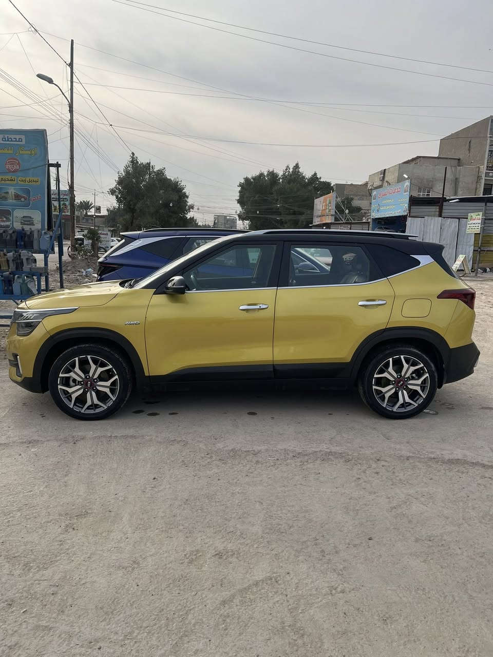 السلام عليكم … 
كيا سلتوز فئة (SX) 2021 وارد امريكي 

اللون ذهبي 
محرك 1600 تيربو
رقم اربيل 
السياره ماشيه 53الف ميل
حادث السياره سرقة البنيد والجاملغ تعديل فقط
مواصفات: 
فول عدا الفتحه والمري الكهربائية 

بصمة تشغيل
بصمة دخول ابواب
تشغيل عن بعد
رادار محيطي
كامره دواره
شاشه متصله
ثلاث انظمة قياده
تبريد شاشه
الكشنات جلد + تدفئه
تدفئة استيرن
تحديد مسار
سياقه ذاتية
قطعتين تبريد
اشاير بالمري
تثبيت سرعه
تحكم استيرن
مانع انزلاق
نظام المنحدرات.....  وبعد بيه مواصفات
مكان السياره . بغداد
السعر 155 ورقة وبي مجال 
رقم صاحب السياره ***********
