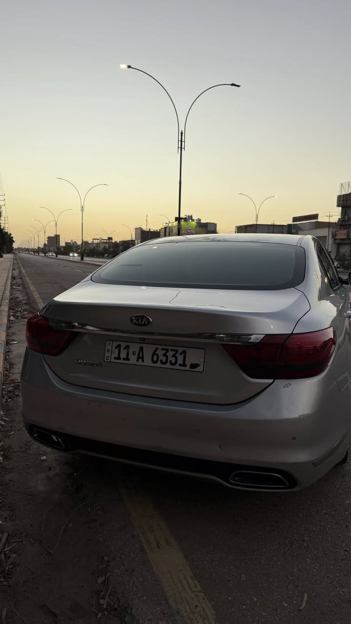 السلام عليكم كوريس موديل 2013 السياره وارد خليجي فول vip السياره 6 سلندر المرغوب بيها قطعتين صبغ للبيع او لمراوس السعر 150
*********** 
***********
