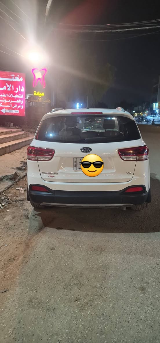 السلام عليكم
kia سورنتوا ٢٠١٦ خليجي  الدولية 
عداد المسافة113000 كم قابل للزيادة 
السيارة بيهه هزة جديدة وسنويتهه ٢٠٢٧ مشروع وطني يعني تحولهه من اي مرور 
الرقم بغداد حرف  و  
حساس امامي خلفي
٧راكب
بدون صبغ
اللون ابيض
محرك  v6 ٦سلندر ٣٥٠٠ 
كير ٨نمر
بصمة
٤ وضعيات قيادة 
بانوراما 
كامرة خلفية 
كرسي كهرباء 
شاشة اندرويد 
مانع ازلاق
مري كهرباء
بصمة باب
ويل كب ١٩
بردات 
يدات باب نيكل
فول تحكم ستيرن  
وبعد بيهه مواصفات اليحب يتواصل هذا رقمي ***********   واتس  ممتواجد الفيس
