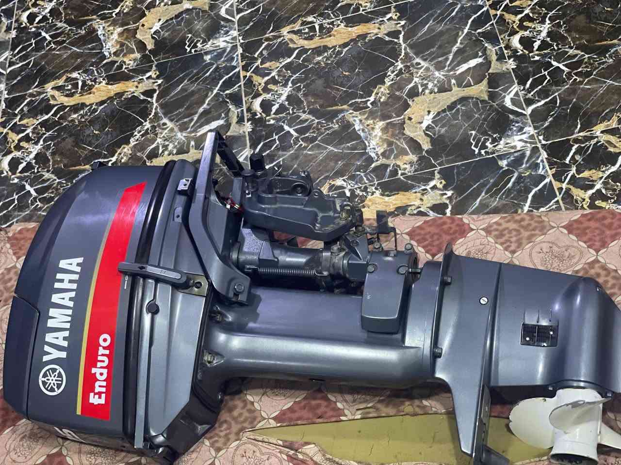 ياماها  شفت قصير استعمال أقل السنه مامفتوح لا كير ولا محرك كلشي علا بلاد شركه حته السويل ممبدل هاي نضافتها بل صور نشطه وناعمه حيل حلوه باقي الاستفسار *********** مكان صلاح الدين بيجي السعر 18 وبيها مجال بصيط
