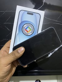 15 عادي ذاكره 128  بطاريه 85بلادي فول بلشحن  جهاز ماستر شرق اوسط  تك س...