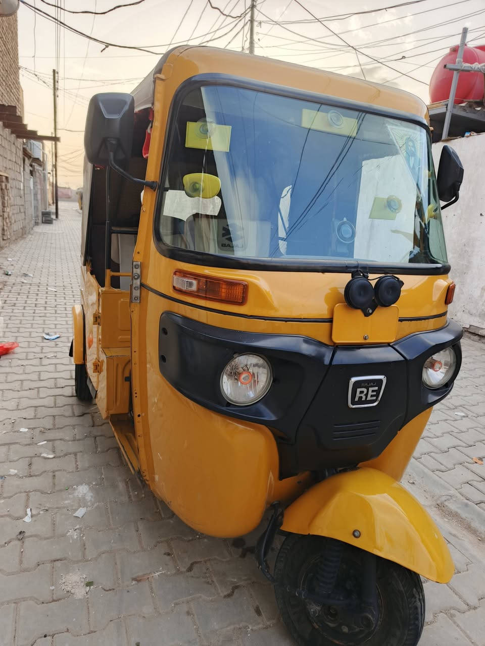 سلام عليكم تكتك ,2021 وراق نضيفه مال جناي بيه خيس بس دوس مكاني بغداد زعفرانيه سعر ٧رقم ***********
