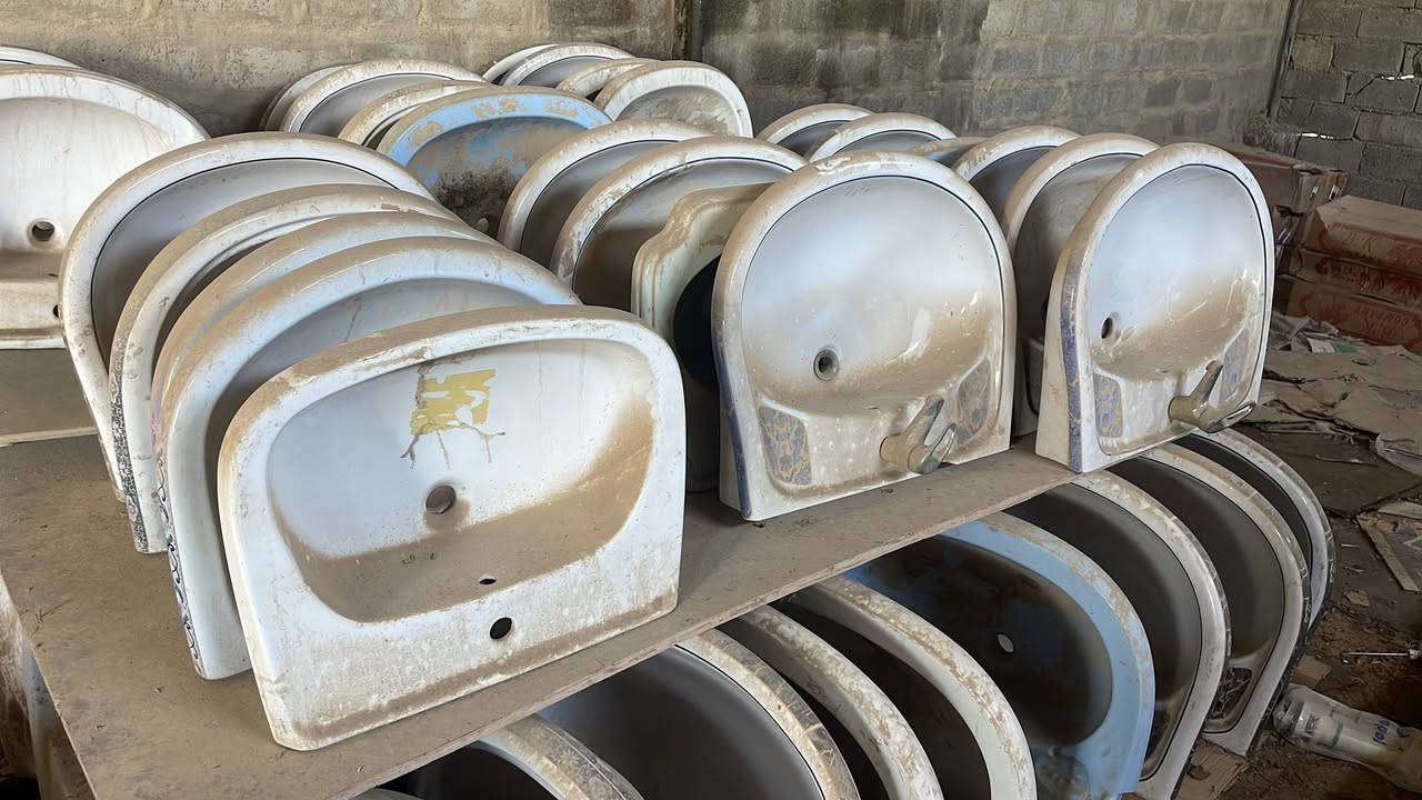 تصفية مخزن
مغاسل وغربي للبيع  
والشطافه مع البيعه  مجاناً
ابيع شلع مابيع مفرد  
المكان بغداد الغزالية 
للاستفسار الاتصال عل الرقم ***********
