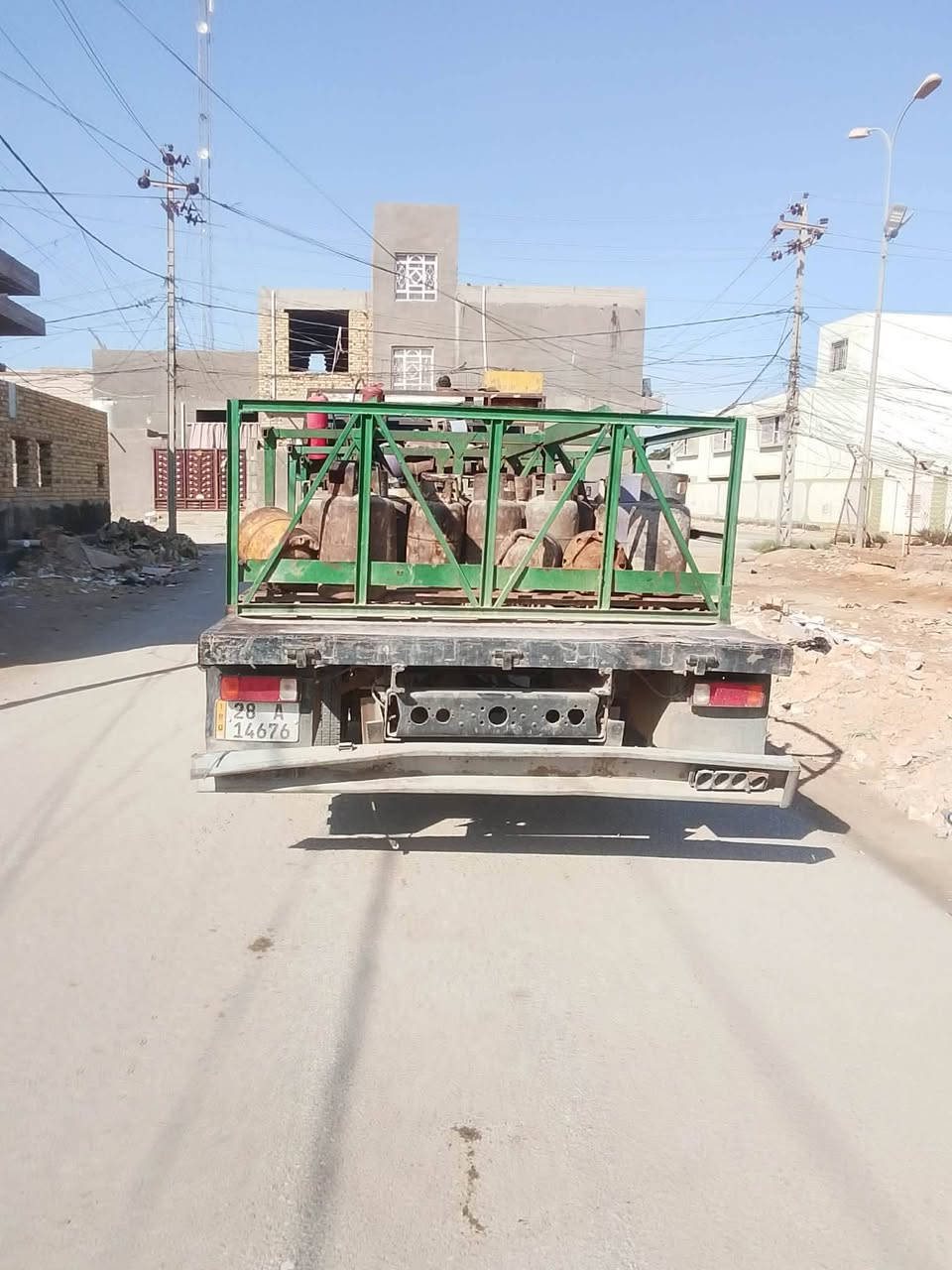 السلام عليكم... سياره غاز للبيع الحموله 105
كامله هيه وال وكاله الستفسار 
رقم الهاتف ***********
