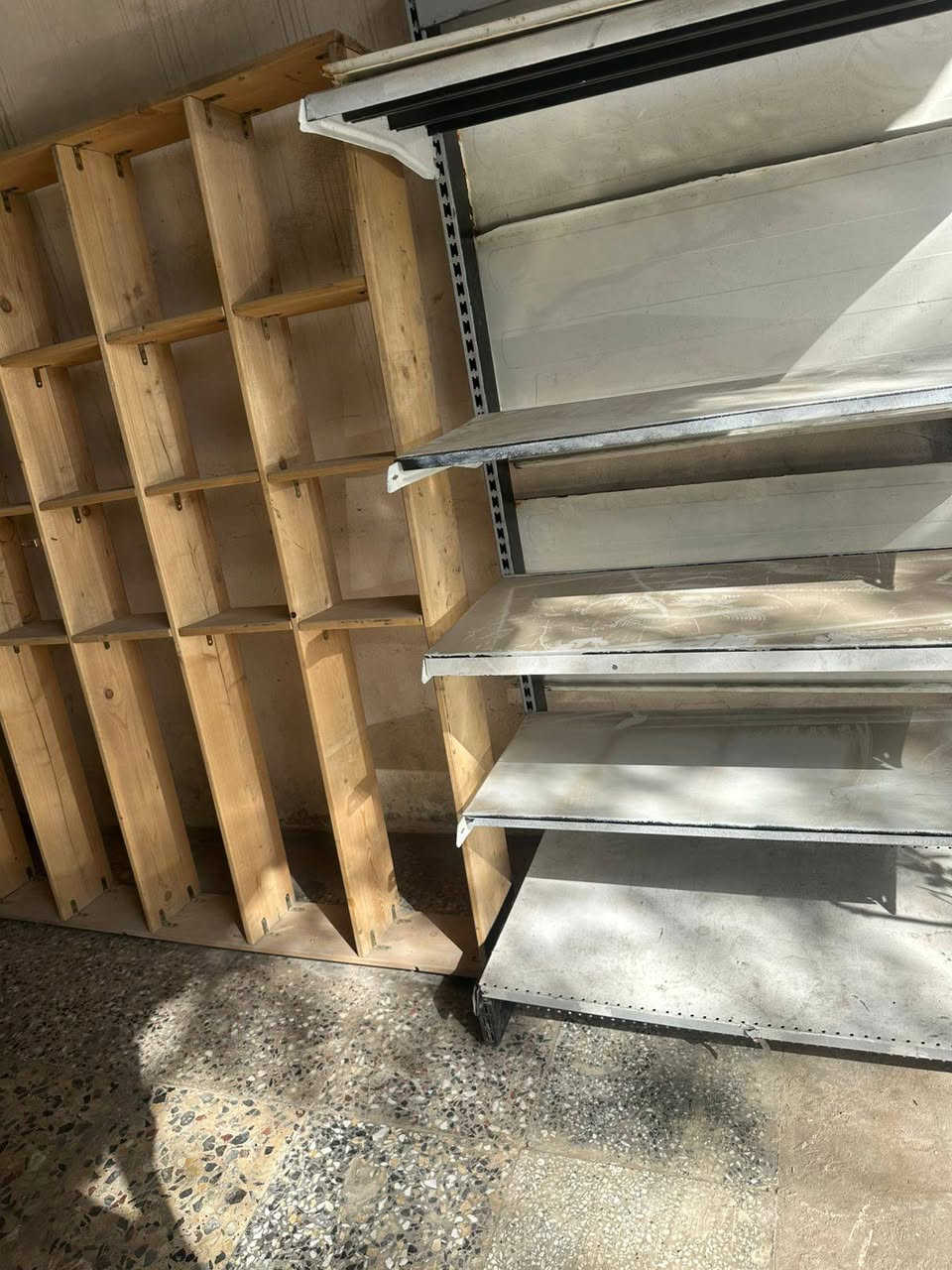 مكلفه بالنشر الاتصال ع هذا الرقم ***********
