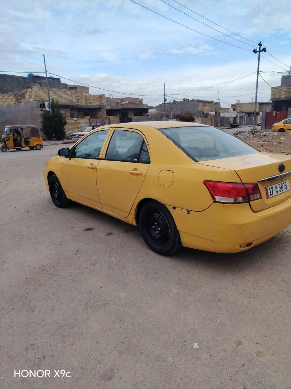 سلام عليكم جي 3 كير عادي 2013
تحويل مباشر مصفره بيهه جاملغ خلفي مصلح

مصبوغه عام بسبب الجراد تبريد وحداديه جاهزه

سعر 37 بيهه مجال مكان كوت ***********
