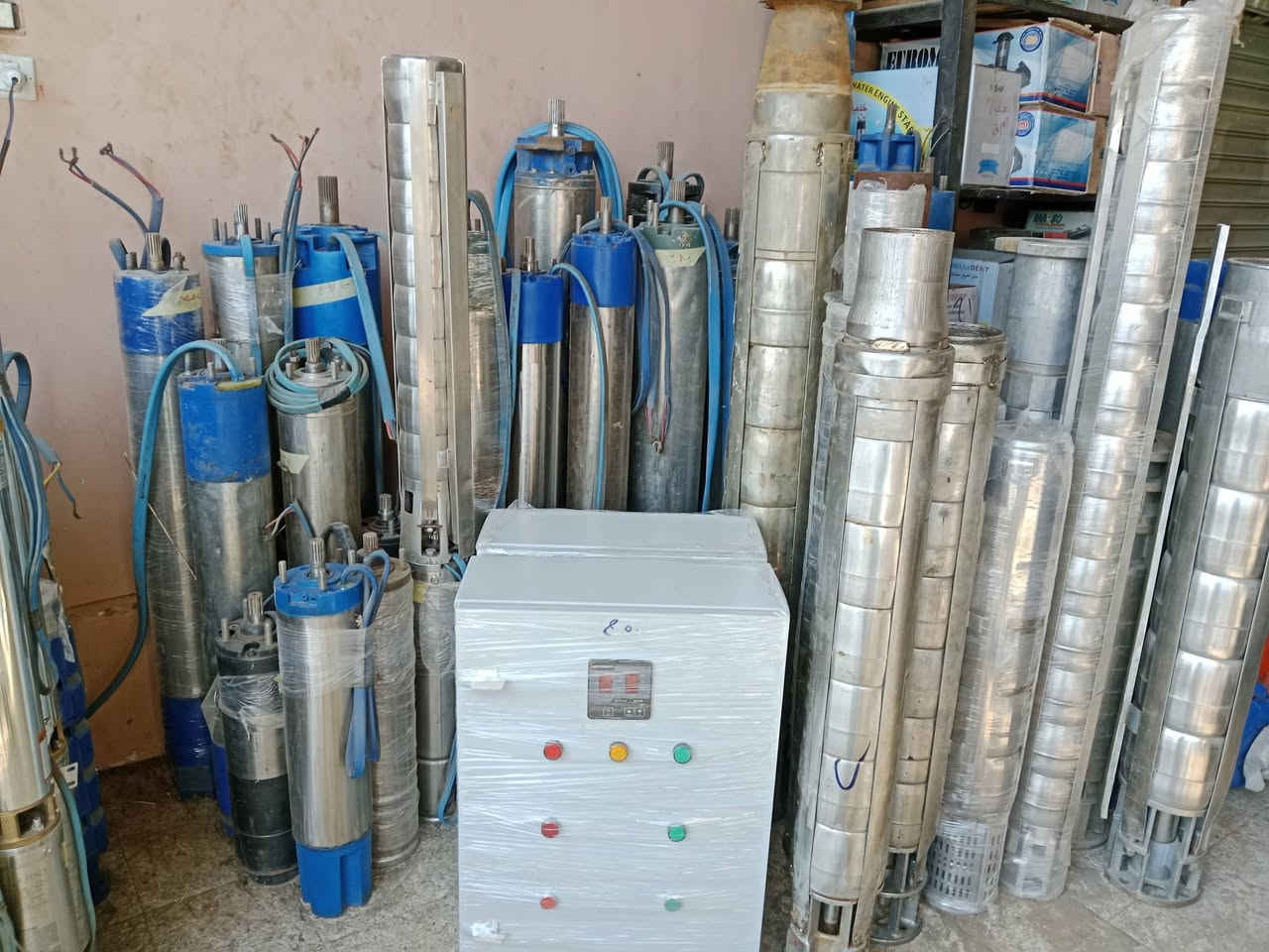 لما بتيجي تختار الغاطس اللى هتشتريه بيكون تفكيرك كله على غاطس سعره حلو 🫰ويديك اكبر كميه مياة  💦💦
من النهاردة حتلاقي كل اللي بتدور عليه معانا في المكتب الهندسي للاستشارات(الأتربي) 

ودة لأننا بنوفر طلمبات sp تركى🇹🇷 استالس كامل صممت خصيصا لضخ قوى مع الحصول على أكبر كميه مياه 💪

متوفر لدينا 
⭕مواتير ماركات عالميه جديد ـ واستيراد

⭕جميع مشتملات التنزيل والتركيب والطاقه الشمسية 

للاستفسار الفني والأسعار 📞
01006109368 
01002936708
01140580751


**إذا كنت صاحب هذا الإعلان وتريد حذفه لأي سبب، رجاءا أرسل رسالة إلى الدعم الفني**
