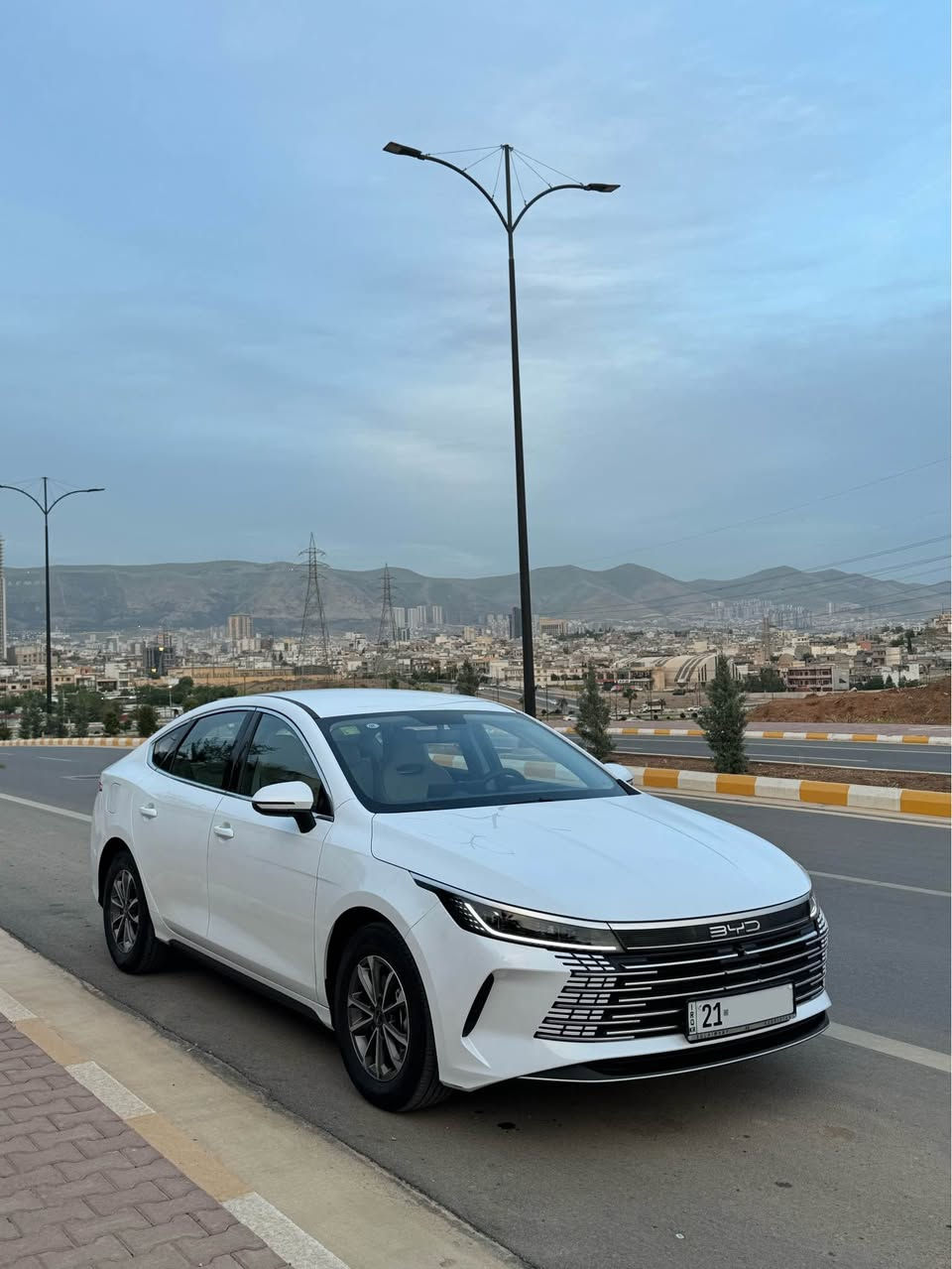 BYD DESTROYER 05 PHEV 2025
بیوایدی دیسترۆیەر ٢٠٢٥ پڵەگین هایبرێد

ماوەی ڕۆشتن: 6,000 کم

سەیارەکە کلینە دەعامی بۆ دەعامی بە شەرت، هیچی نییە، سفرە ماشاءاللە.

پێنج ڕەقەمی جوانی لەسەرە و لەگەڵ سەیارەکەیە.

مواسەفات DESTROYER:
شاشە تەقڵە
ویل کەپ بیلادی
ناو سپی بیلادی
تەحدید سورعە
سێ مۆدی لێخووڕین (ECO, SPORT, NORMAL)
ئاوێنە ئیشارەت
یەدە بەسمە
دەبڵ شاشەی گەورە
تەحەکووماتی سەر سووکانی کامل
زۆر مواسەفاتی تر……

کامل سێرڤس کراوە
ڕۆنی تازە گۆڕاوە
چوار تایەی تازەی لە ژێرە بیلادی

کارەبایات دەعامی بۆ دەعامی بە شەرت

ناونیشان: سلێمانی
ڕەقەم: سلێمانی

پەیوەندی:
(0773 836 3591) WhatsApp 
(0750 152 7025)
———————————————-

BYD DESTROYER 05 PHEV 2025
بي واي دي ديستروير 2025 بلگن هايبرد

المشي: 6,000 كم

السيارة كلين دعامة بدعامة بشرط، ما بيها أي شي، صفر ما شاء الله.

رقم خماسي مميز ويا السيارة.

مواصفات DESTROYER:
شاشة تچ
ويل كاب وكاله
داخلية بيضاء وكاله
تحديد سرعة
ثلاثة مودات قيادة (ECO, SPORT, NORMAL)
مرايا إشارات
تشغيل بصمة
دبل شاشة كبيرة
تحكمات كاملة على الستيرن
ومواصفات هواية ثانية……

مكملة سيرفس بالكامل
دهن جديد متغير
أربع تايرات جديدة وكاله

الكهربائيات دعامة بدعامة بشرط

العنوان: السليمانية
الرقم: السليمانية

للتواصل:
(0773 836 3591) WhatsApp 
(0750 152 7025) السليمانية, العراق
