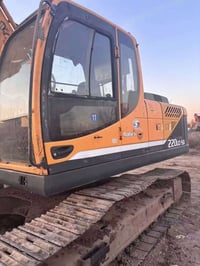 هيونداي 220-9S • حفارة • تشين جديد