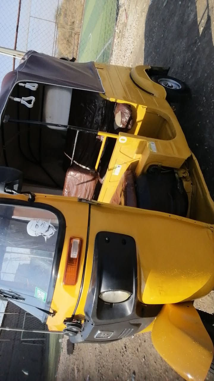 تكتك للبيع موديل 2020/السعر خاص 
***********العنوان الحمزه الغربي
