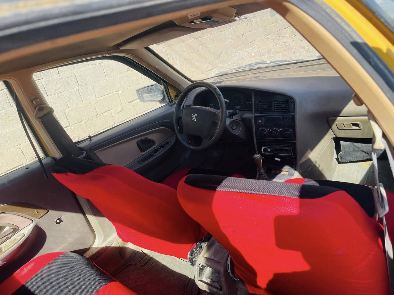 سلام عليكم بيجو لميس موديل١٣بدون تحويل راعي متوفي ابيع كوم حديد كير مكينه خير من الله صدر امامي خلفي جديد كهربايات كله شغاله كشرها كبال عينك صندوك بي خياس ومعمر اتكفل بيها سرقه وعشائر رايده ب١٤وبيها مجال حك الجيه مكاني بغداد المدائن ***********
