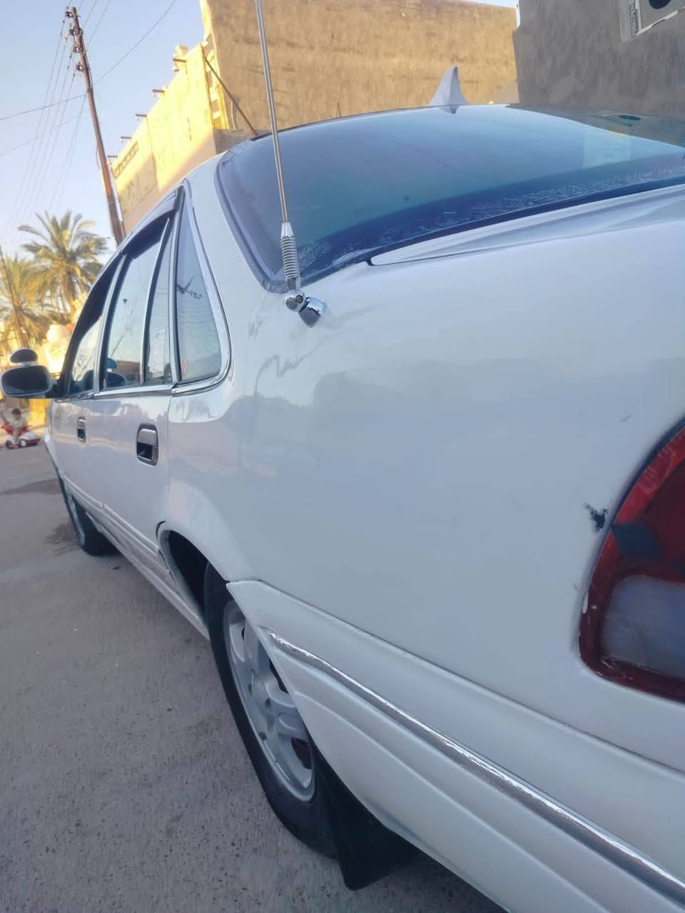 ابرنس فراشه مديل 1996
رقم بغداد  تحويل مباشر السياره جاهزه
مكينه وكير جدد
مكينه 2000 مفتوح كير اوتوماتيك
صدر امامي خلفي جديد كهربائيات كوله شغاله ماناقصه برغي داخلهه كلش نضيف
السياره مصبوغه حزام للجماليه بدون قماره وتكم
ويل كب  السياره كلش ناعمه تراي وين مايعجبك مكاني بغداد
هاذ رقمي ***********
السعر 36وبيه مجال حك الجيه مكاني بغداد
