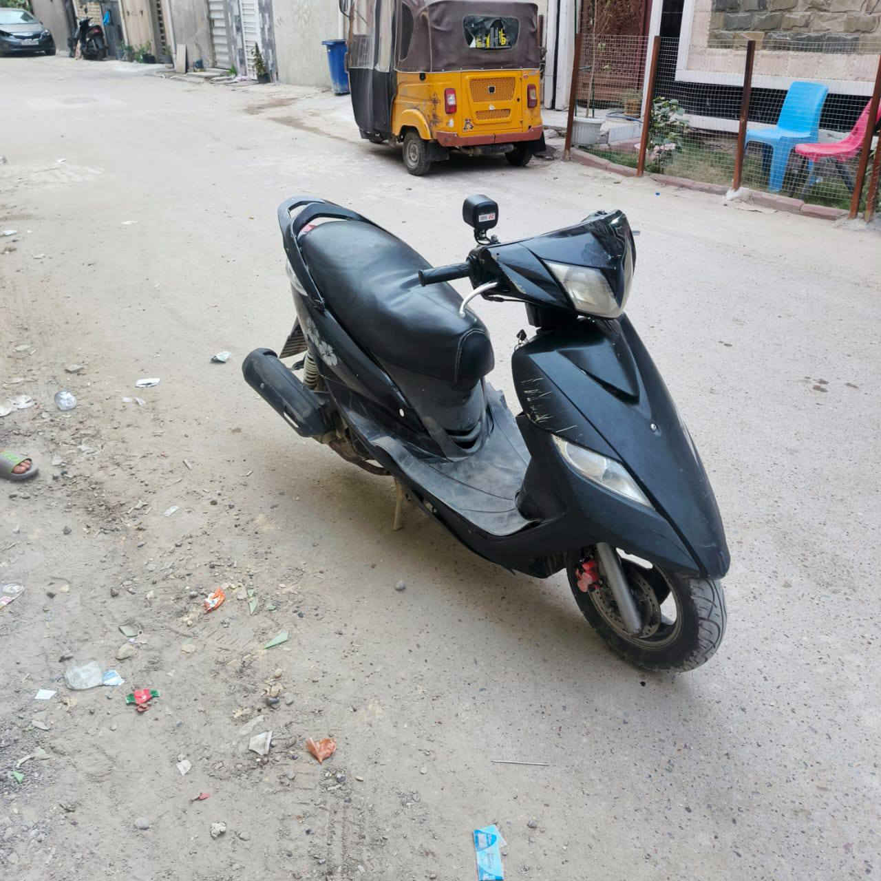 السلام عليكم دراجة ثعلب للبيع
كهرابايات شغلة مكين شلعة ومعدل سلف هندر كلة شغال نكرة
اوراق كامل سعر ٤٠٠ وبيهة مجال مستعجل عل بيعة 
*********** عنوان بغداد الحرية دولعي
