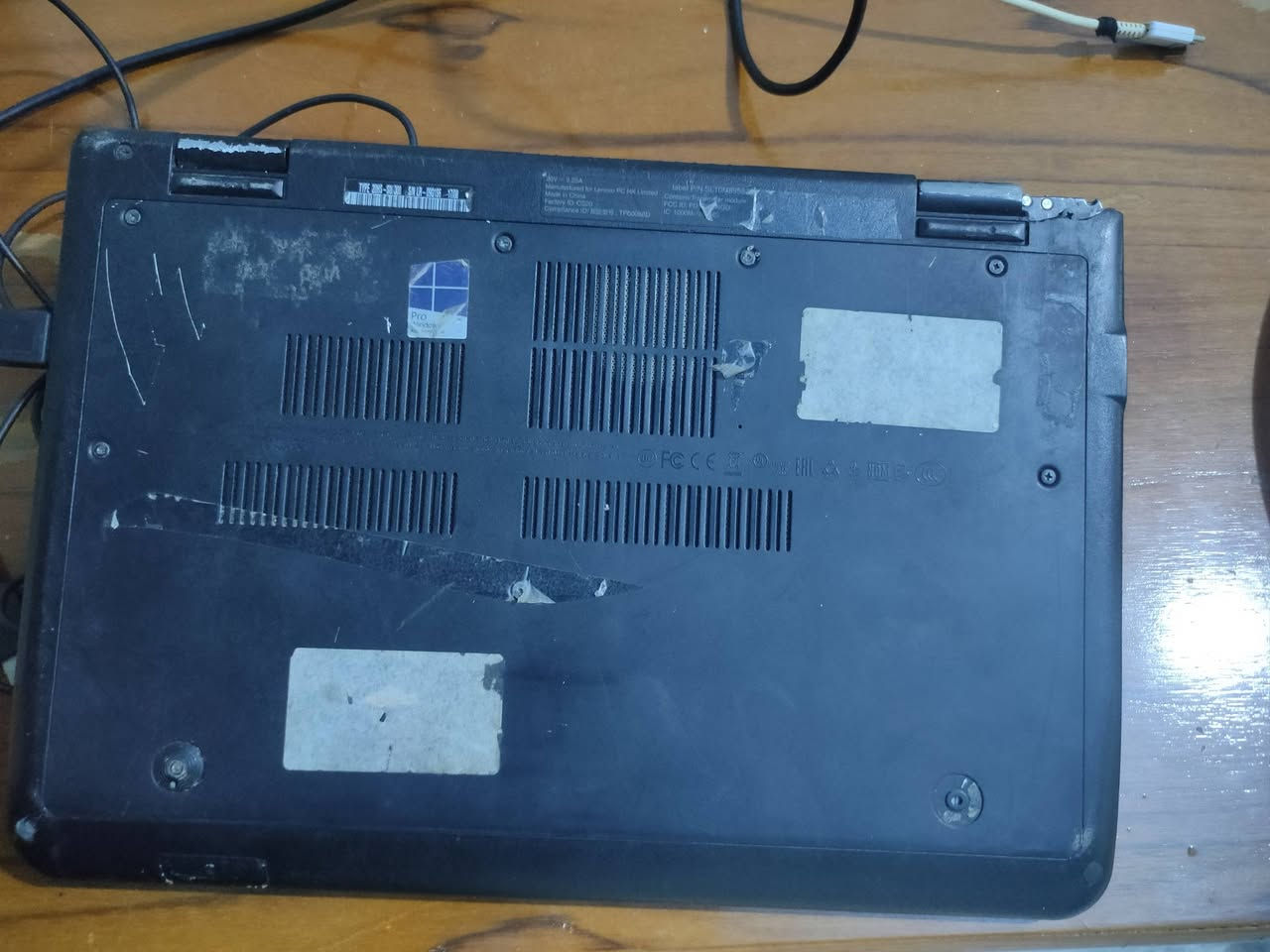 لابتوب لينوڤو ذاكرة 256 رام 8 معالج ssd كور أي 5 الجيل الـ7 ويندوز10+11 بس الـ11 حاذفه باقي بس الـ10 لابتوب شاشه لمس بيها ضرر بسيط مأشر علي بالفتح والسد مثل ما واضح بالصورة الكسر ملحقاتها
1-جنطه
2-ماوس
3-شاحنه 90 واط 
السعرررررر 200 ودخلي خاص اذا شراي ونتراهم مو شراي لاتدخل رجائاً🌹..


**إذا كنت صاحب هذا الإعلان وتريد حذفه لأي سبب، رجاءا أرسل رسالة إلى الدعم الفني**