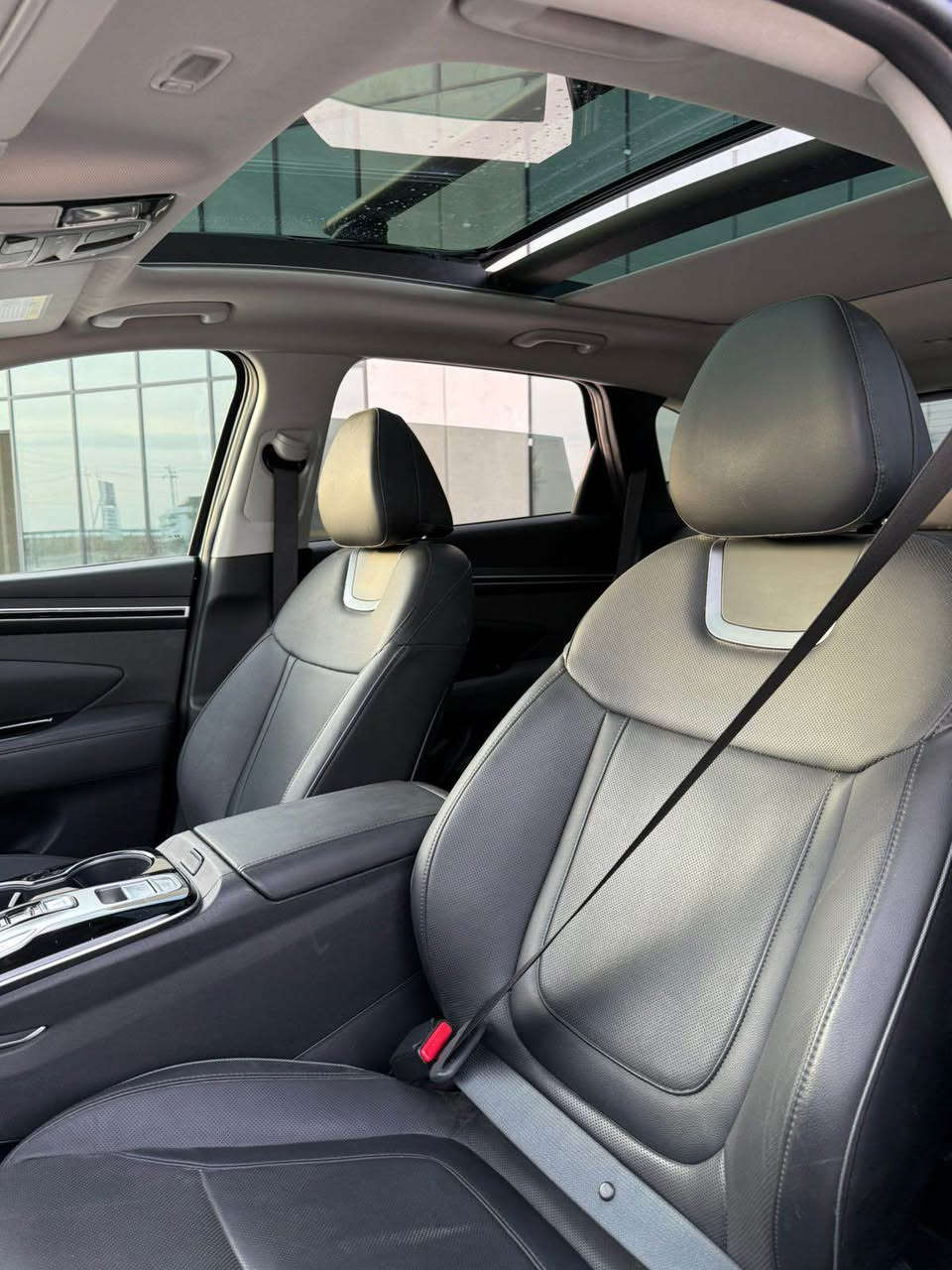 السلام عليكم 
هیوندای تكسون 2024
سعر :175 
لون:نيلي 
عداد المسافه :7 الف
حجم المحرك : 2.5L (4.سلندر )
ملاحظه :فقط جملغ  صبغ

فول فول مواصفات 1/1

فتحة سقف بانورما
دةبل اكسل 𝟒𝐱𝟒
تتقدم وترجع بريمونت
كيج الكــــتروني 
انــــارة دشبول
بصمة ابواب
بصمة تشغيل 
تشغيل عن بعد (𝐑𝐄𝐌𝐎𝐓𝐄 𝐒𝐓𝐀𝐑𝐓)
شاحن هاتف لاسلكي
شاشة دشبول ديجيتال
سماعات هارمان كاردن عدد 16
عداد كاميرات 6 ستة
كاميرا 360
كاميرا امامي
كاميرا جانبي
كاميرا خلفي
شفتات استيرن
هاند بريك بصمة
اوتو بارك (𝐀𝐔𝐓𝐎 𝐏𝐀𝐑𝐊)
اوتو هولد (𝐀𝐔𝐓𝐎 𝐇𝐎𝐋𝐃)
اوتو ستارت (𝐀𝐔𝐓𝐎 𝐒𝐓𝐀𝐑𝐓)
اوتو ستوب (𝐀𝐔𝐓𝐎 𝐒𝐓𝐎𝐏)
رادار 360
رادار امامي (تحديد مسار)
رادار جانبي  (نقاط عمياء)
رادار خلفي (التحذير من الاصطدام)
حساسات 360
حساسات امامي
حساسات جانبي 
حساسات خلفي
نظام (𝐒𝐌𝐀𝐑𝐓)
نظام (𝐒𝐏𝐎𝐑𝐓)
نظام (𝐂𝐎𝐌𝐅𝐎𝐑)
نطام (𝐄𝐂𝐎)
نظام(𝐒𝐍𝐎𝐖)
كشنات جلد 
جميع كشنات كهربائي
كشنات خزن+ميموري 
كشنات تبريد امامي 
كشنات هيتر  امامي وخلفي
تحكمات استيرن
استيرن هيتر
تبريد لمس
تبريد مركزي 
صندوق شفط كهربائي 
لايتات (𝐋𝐄𝐃) لید عدسة زينون 
بكلايتات (𝐋𝐄𝐃) لید
 ويل كروم 

تفاصيل اكثر الاتصال علی ارقام التاليه  
***********📞
‏ WhatsApp - Vibir
☎️ [hidden information]

عنوان📍عقره اكر, نينوى
