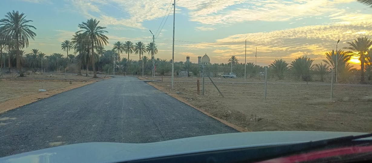 على بركة الله تم افتتاح مجمع سكني طابو صرف بمساحات مختلفة 
250 متر 340 متر   220 متر  500 متر 1000 متر  مع توفر كافه الخدمات ماء كهرباء شارع تبلط ١٠متر مع أنارة ليلية متكاملة
#الموقع  : المدحتية مجاور مزار سيد صالح ( ع )  الواقع بين طريق المعاره وطريق يا حسين 
#ملاحظة الأسعار تنافسية جدا والبيع داخل الموقع حصرا والاستفسار الاتصال ***********
