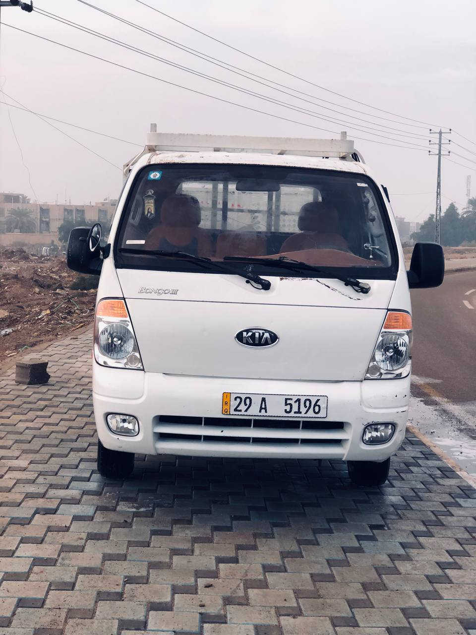 سلام عليكم
كيا حمل موديل 2007
رقم نكليزي
 كير ومكينه وأاكسل وحداديه مكفولات بس بيها تكحيلات بسيطه للجماليه
سعر 80وبيها مجال قليل
***********
