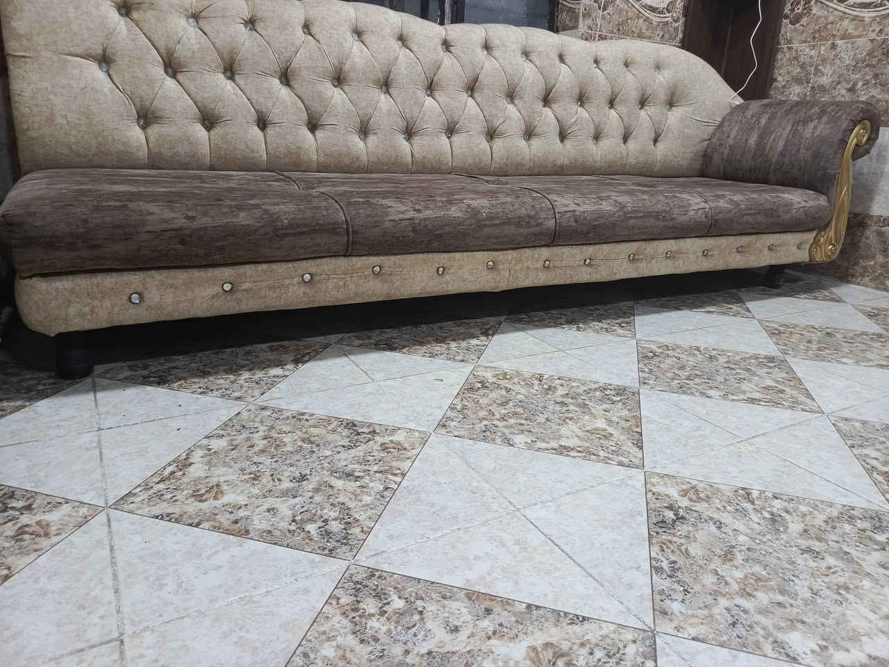 عندي قنبات خشب عراقي ثقيل تفصال 7امتار ونص السعر 250قفل


**إذا كنت صاحب هذا الإعلان وتريد حذفه لأي سبب، رجاءا أرسل رسالة إلى الدعم الفني**