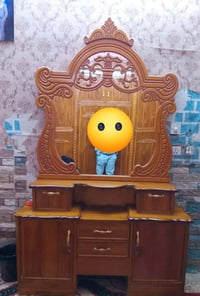 غرفة نوم خشب • مستعملة • نضيفه