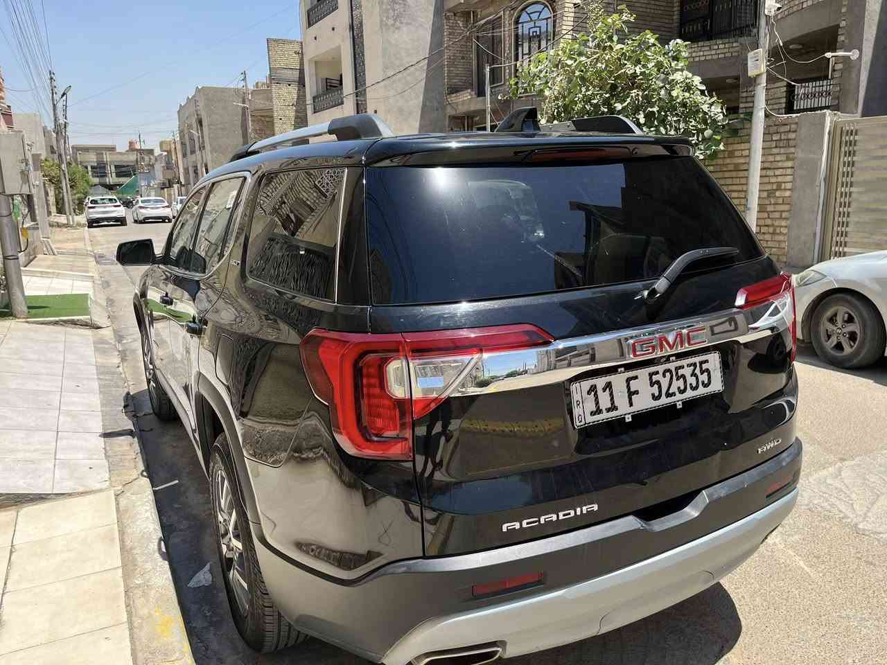 السلام عليكم
جمسي اكاديا 2023 slt فول عدا البانوراما 4 سلندر 
سياره جديدة ماشية ١٠ الف ميل فقط 
حادث بنيد وجاملغ مبدلات 
السعر 210 
***********
