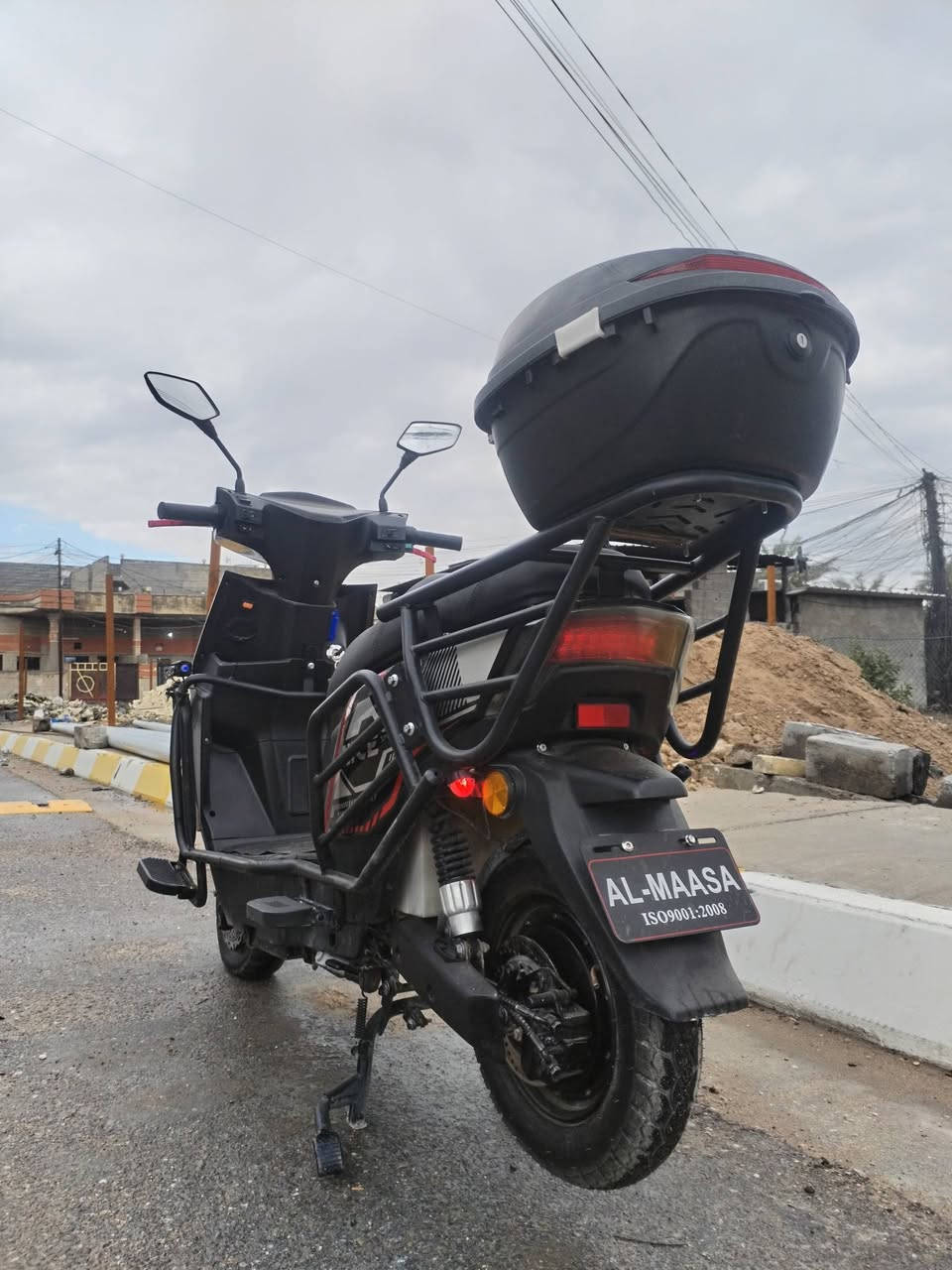 السلام عليكم موطور شحن للبيع موديل 25 امدرع من كل جهات  موطور شركه الماسه شبح  سرعتة 99 بطاريات كبار على فحص كهربائيات كله شغاله من هورن واشاير من اكلوب عالي ناصي  زنون   يجي 4 نمر  موطور نضيف وامرتب  يجي  يشتغل على بصمه و كارت السعر675الف وسويجن👍 مستخدم شهرين 
ا  مو شراي لا يدك ولا يعلق ولا شي 
العنوان فلوجه اتصال ***********
